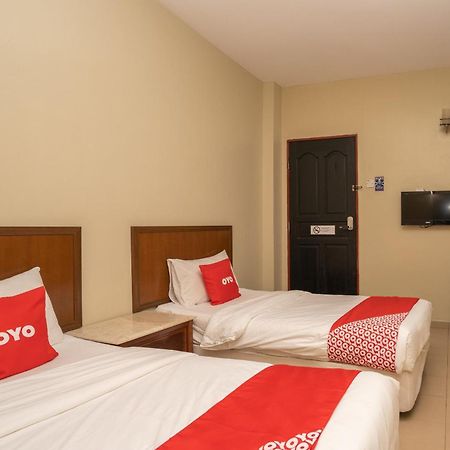 De Clinique Hotel Кампонг-Пасир-Богак Экстерьер фото