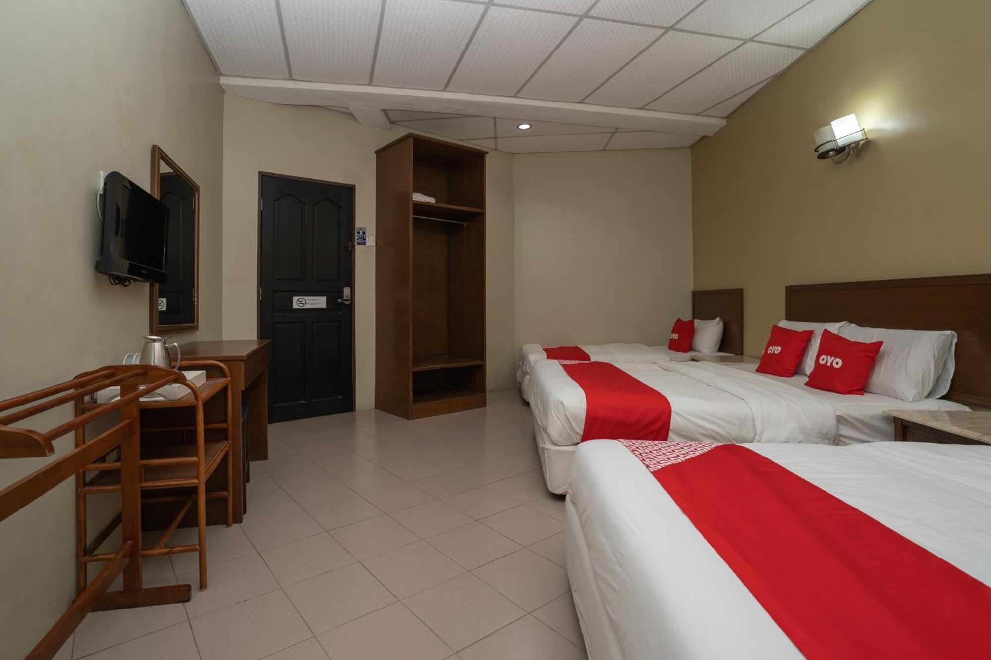 De Clinique Hotel Кампонг-Пасир-Богак Экстерьер фото