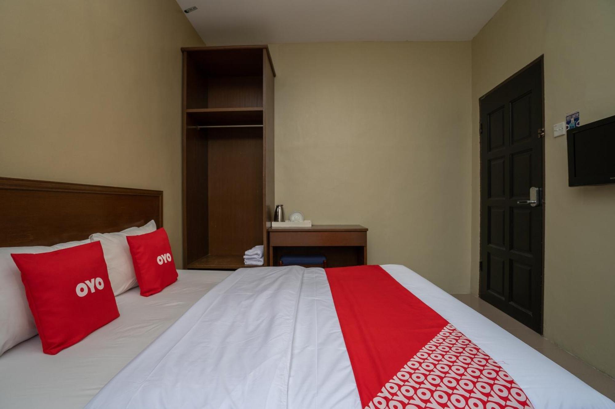 De Clinique Hotel Кампонг-Пасир-Богак Экстерьер фото