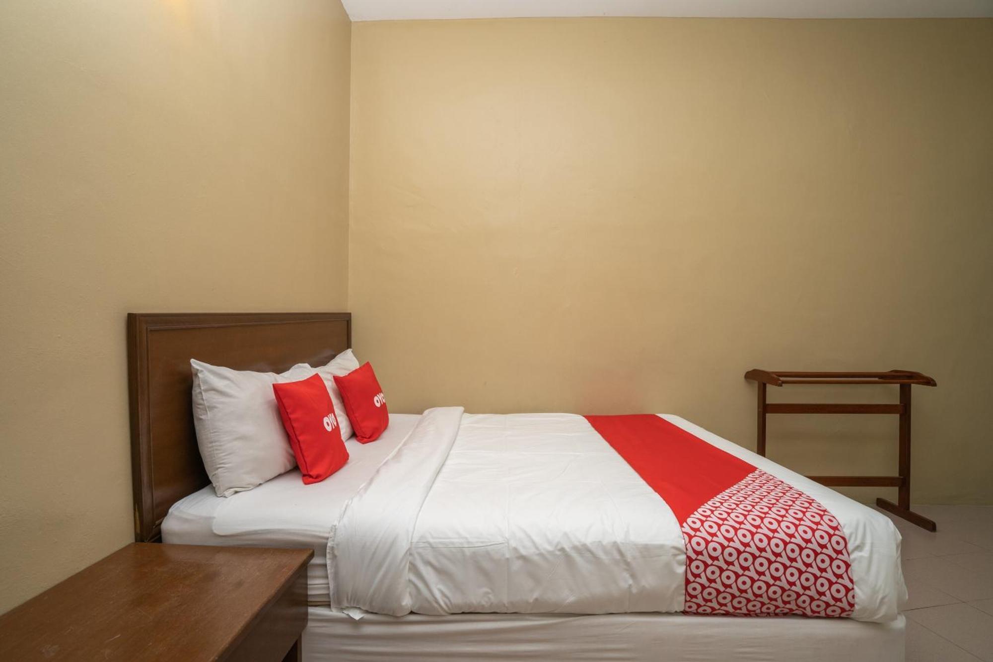 De Clinique Hotel Кампонг-Пасир-Богак Экстерьер фото
